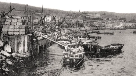 Bateaux sur le fleuve Malecon, Valparaiso, Chili