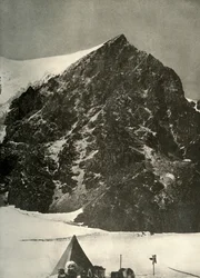 Camp le 17 décembre sur le glacier Ferrar sous Sentinel Rock, 1908, 1909