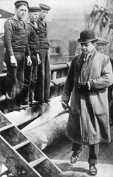 Capitaine Scott, explorateur polaire britannique, sur le Terra Nova, vers 1900-1910, 1936