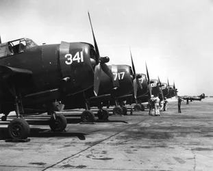 Avions embarqués à transférer aux Français avec le porte-avions Langley