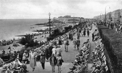 Central Parade et Wish Tower, Eastbourne, East Sussex, début du 20e siècle