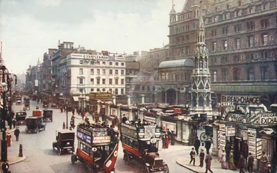 Charing Cross et le Strand, Londres, c1910
