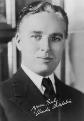 Charlie Chaplin, acteur anglais, vers 1920