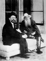Tchekhov et Tolstoï, fin du 19e siècle