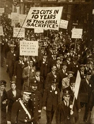 Fonctionnaires protestant contre les réductions de salaire, Londres, octobre 1931