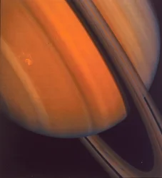 Gros plan des anneaux de Saturne, 1981