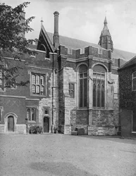 College Hall, depuis Brewhouse Yard, 1926