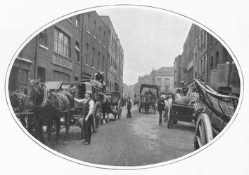 Début des travaux, Osborn Street, Whitechapel, Londres, vers 1903