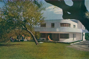 Maison Contempora, 1935
