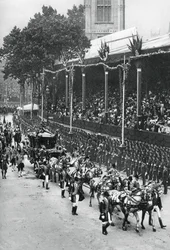 Procession du couronnement de George V et de la reine Mary, près de l