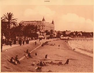 Promenade de la Croisette - Plage et Casino, Cannes, 1930