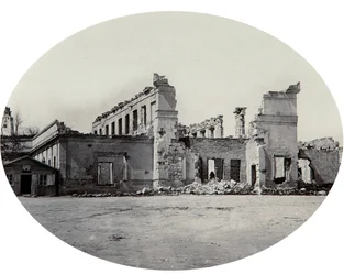 Bâtiment endommagé à Sébastopol après la guerre de Crimée, années 1850