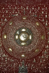 Roue du Dharma à Wat Chedi Luang, Chiang Mai, Thaïlande