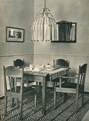 Table à manger et chaises conçues par Willem Penaat