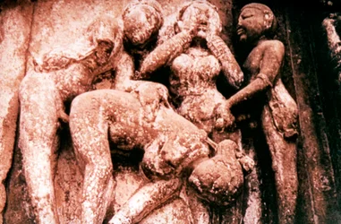 Sculpture érotique, temple hindou, Khajuraho, Inde, 950 - 1050