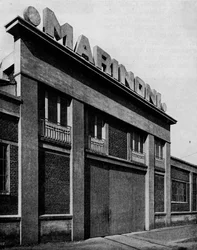 Façade des Ateliers Marinoni, Montataire Oise, architectes Perret Frères, vers 1928