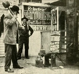 Attraction foraine, 1910