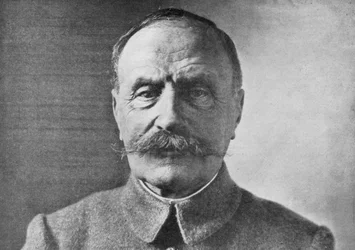 Ferdinand Foch, général français et commandant suprême allié pendant la Première Guerre mondiale, 26 mars 1918