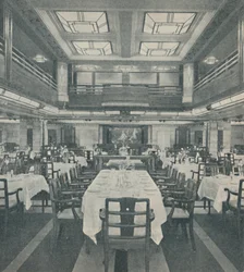 Salle à manger de première classe dans le Queen of Bermuda, 1937