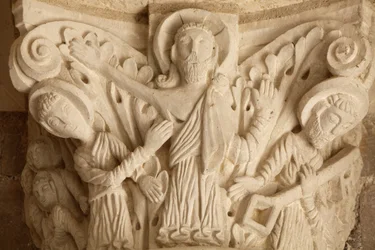 Abbaye de Fleury, chapiteau du porche, Saint-Benoît-sur-Loire