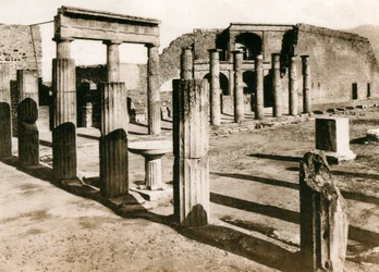 Foro triangolare, Pompéi, Italie, début des années 1900