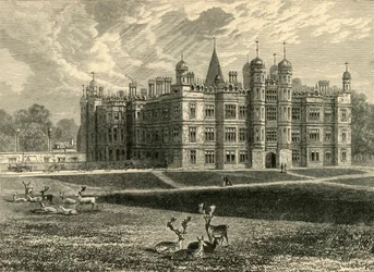 Façade de Burghley House