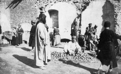 Marché aux fruits, Bagdad, Irak, 1917-1919