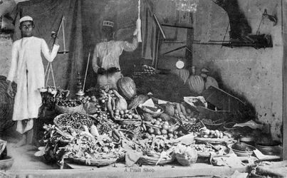 Boutique de fruits, Inde, début du 20e siècle