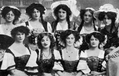 Gaiety Girls, 1908