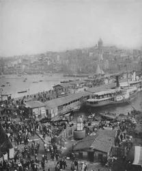 Pont de Galata, qui relie Galata et Pera, 1913