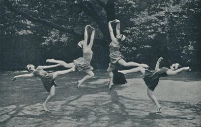 Grâce et animation dans la danse classique et russe