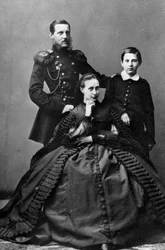 Grand-duc Constantin Nikolaïevitch de Russie avec sa femme et un de leurs fils, 1860