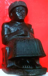 Gudea, dirigeant de la cité-état de Lagash en Babylonie méridionale, néo-sumérien, XXIIe siècle av. J.-C.