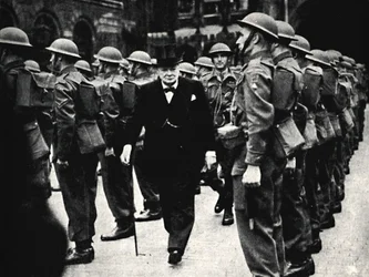 Inspection de la Home Guard, années 1940, 1945.