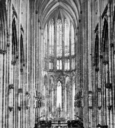 Intérieur de la cathédrale de Cologne, début du XXe siècle