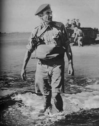Invasion du Général Wade à Terre, 1943-44