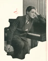 Ivor Novello confesse : Il me faut beaucoup de temps pour composer une partition, mais il ne faut que Booths deux