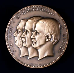 John Russell Hind, Hermann Goldschmidt et Robert Luther, astronomes, c1900