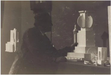 Kazimir Malevich dans son atelier