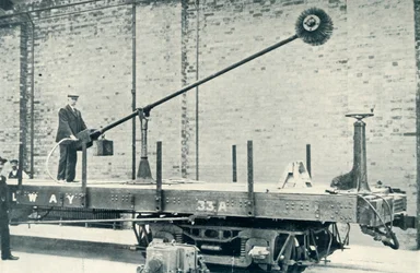 Garder les tunnels propres, 1922