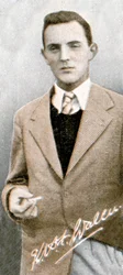 Kenneth Waller, aviateur, 1935
