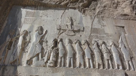 Roi Darius I et prisonniers, 521 av. J.-C.