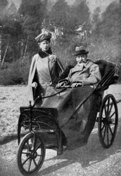 Le Roi George V et la Reine Mary à Craigwell House, Aldwick, près de Bognor Regis, années 1930
