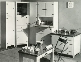 Mobilier de cuisine par Heals, Londres, 1937