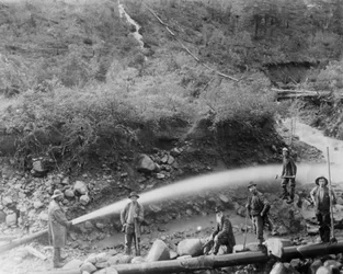 Équipe de la mine La Grange, Californie, années 1890