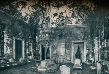 Grand salon avec plafond en porcelaine, Palais Royal, Madrid, vers 1927