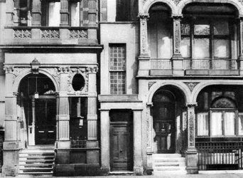 La plus petite maison de Londres, 1926-1927