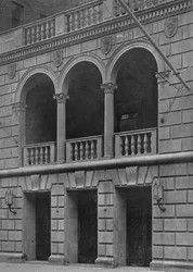 Entrée principale du bâtiment des clubs de fraternité, New York, 1924