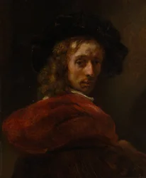 Homme en manteau rouge