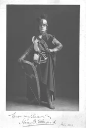 Homme portant une armure, 1902